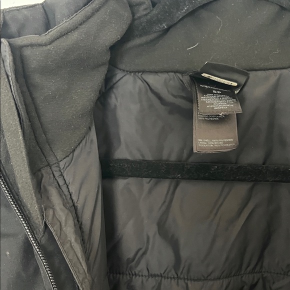 The North Face Women’s Black Ski Jacket - Picture 8 of 10